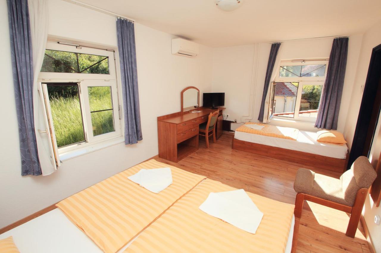 Aquilo Hotel Panoráma Tihany Esterno foto