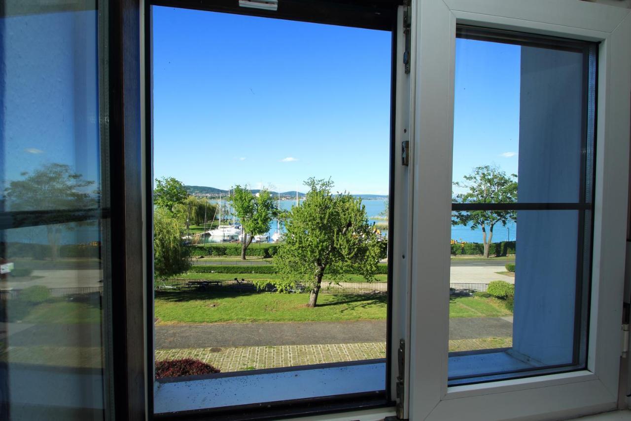 Aquilo Hotel Panoráma Tihany Esterno foto