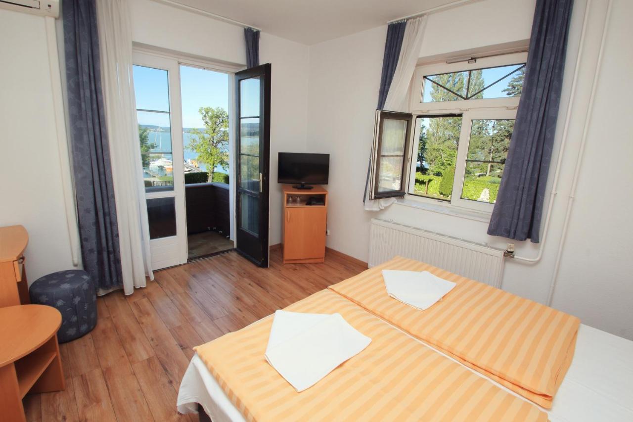 Aquilo Hotel Panoráma Tihany Esterno foto