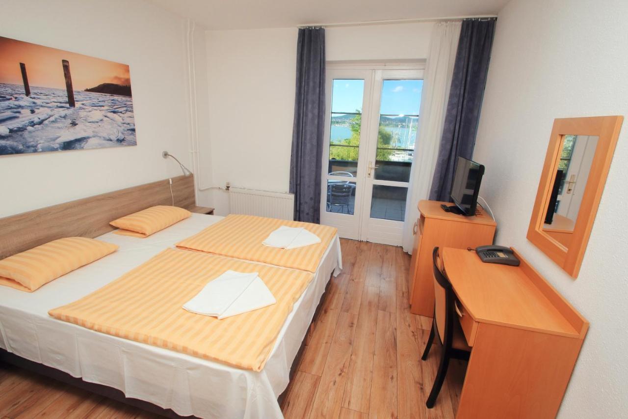 Aquilo Hotel Panoráma Tihany Esterno foto