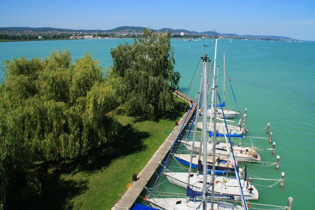 Aquilo Hotel Panoráma Tihany Esterno foto