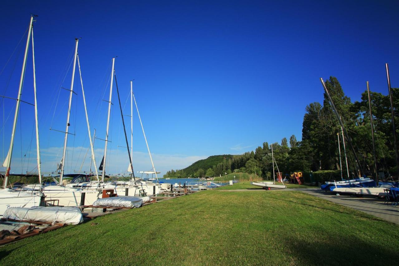 Aquilo Hotel Panoráma Tihany Esterno foto