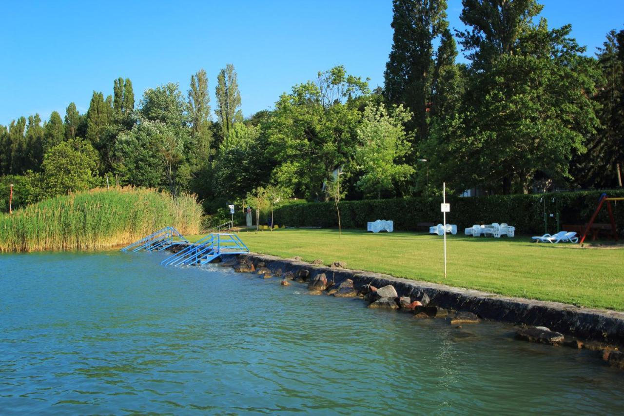 Aquilo Hotel Panoráma Tihany Esterno foto