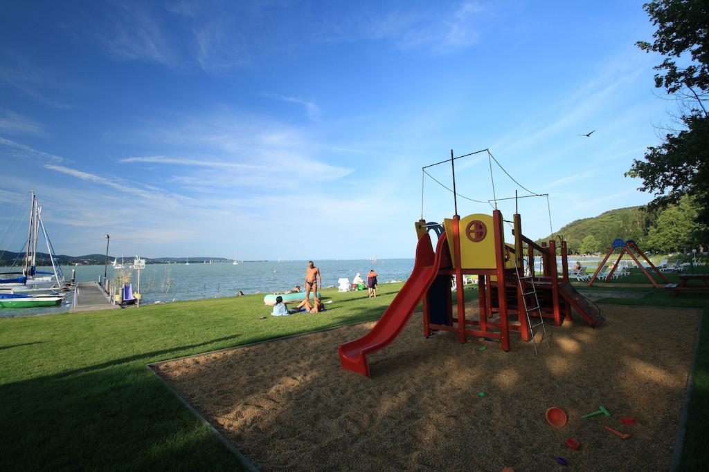 Aquilo Hotel Panoráma Tihany Esterno foto
