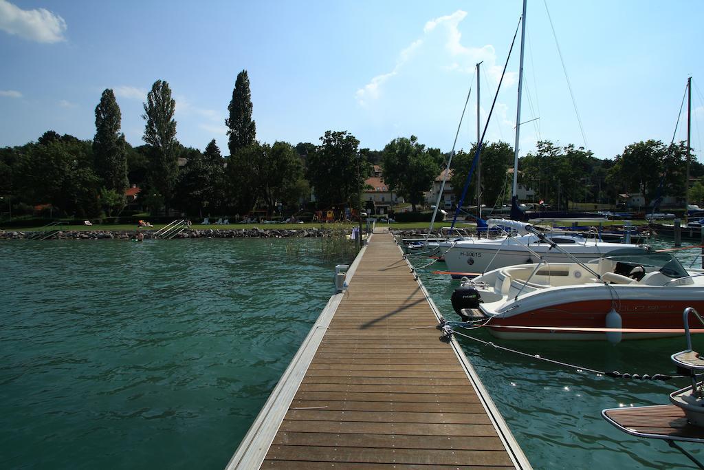 Aquilo Hotel Panoráma Tihany Esterno foto