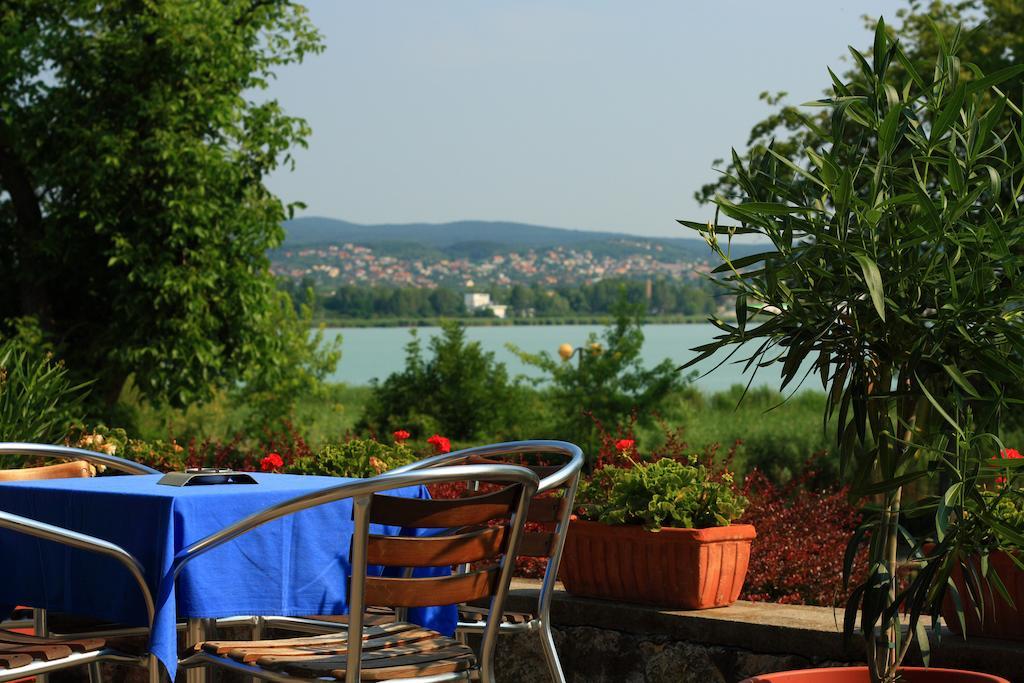 Aquilo Hotel Panoráma Tihany Esterno foto