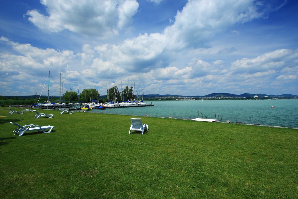 Aquilo Hotel Panoráma Tihany Esterno foto