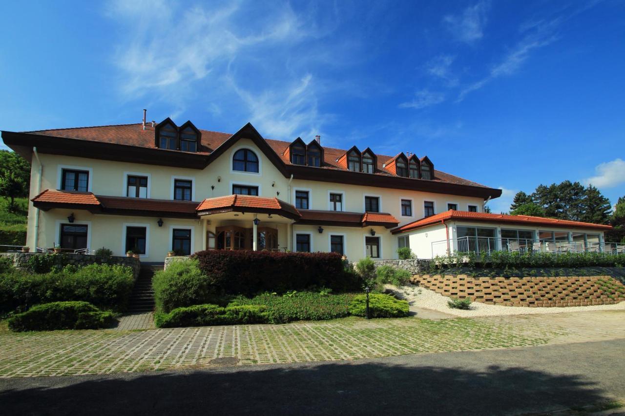 Aquilo Hotel Panoráma Tihany Esterno foto